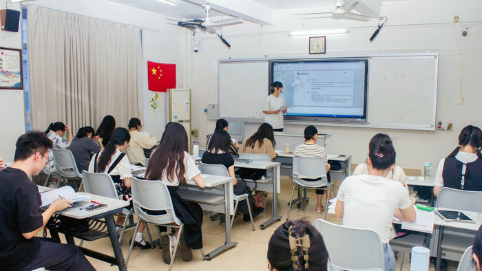 1695005294921828.jpg 答辩现场4.jpg