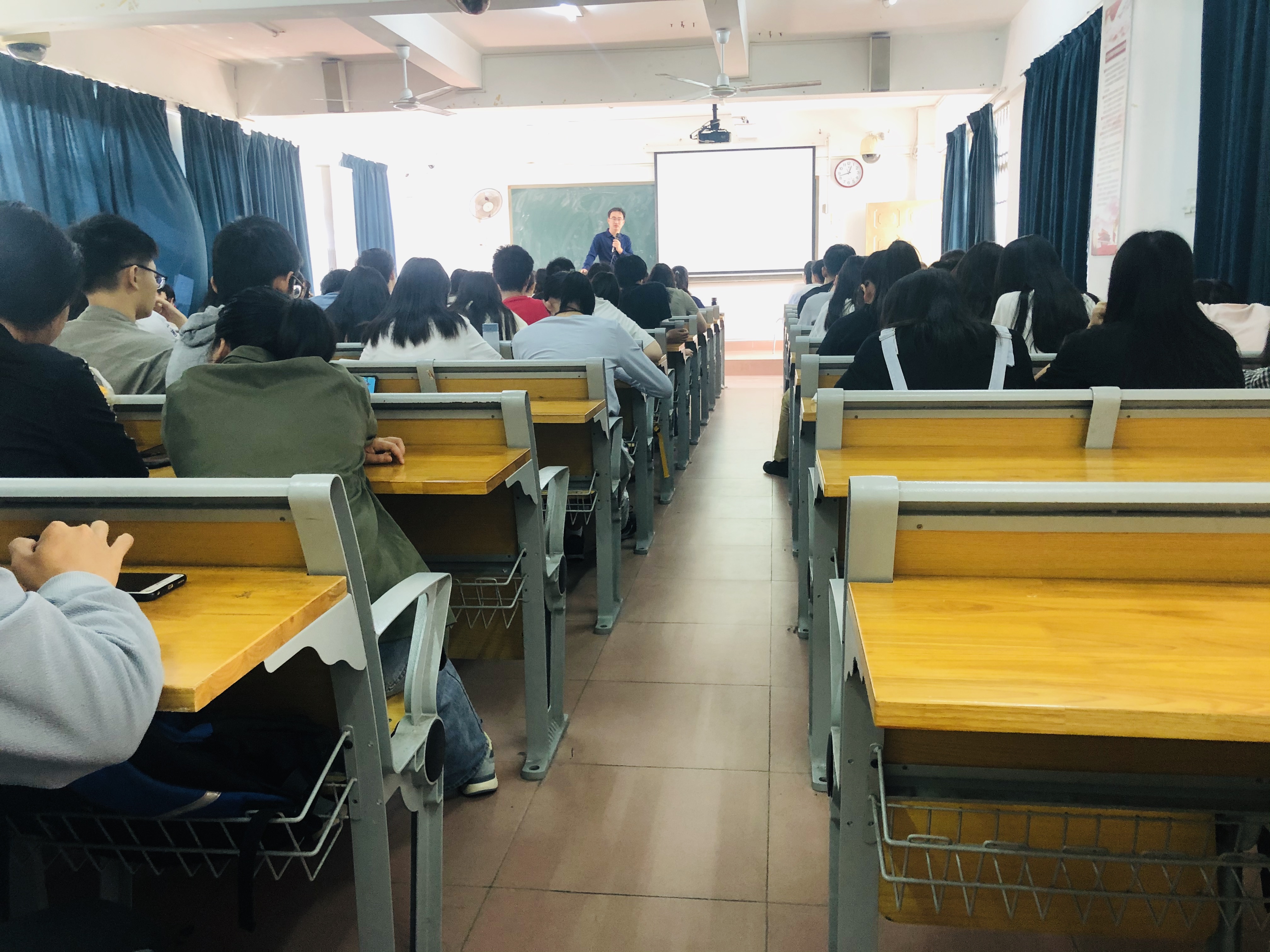 心理学院举办校庆系列活动