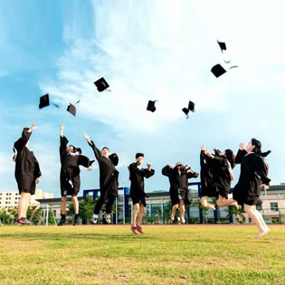 献礼校庆 | 写给你的三行情书