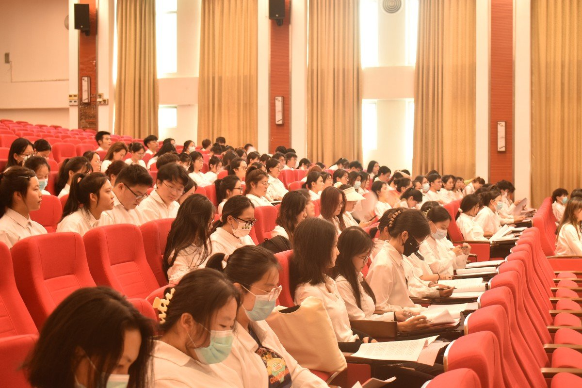 青年之声・教育学院 第四次学生代表大会
