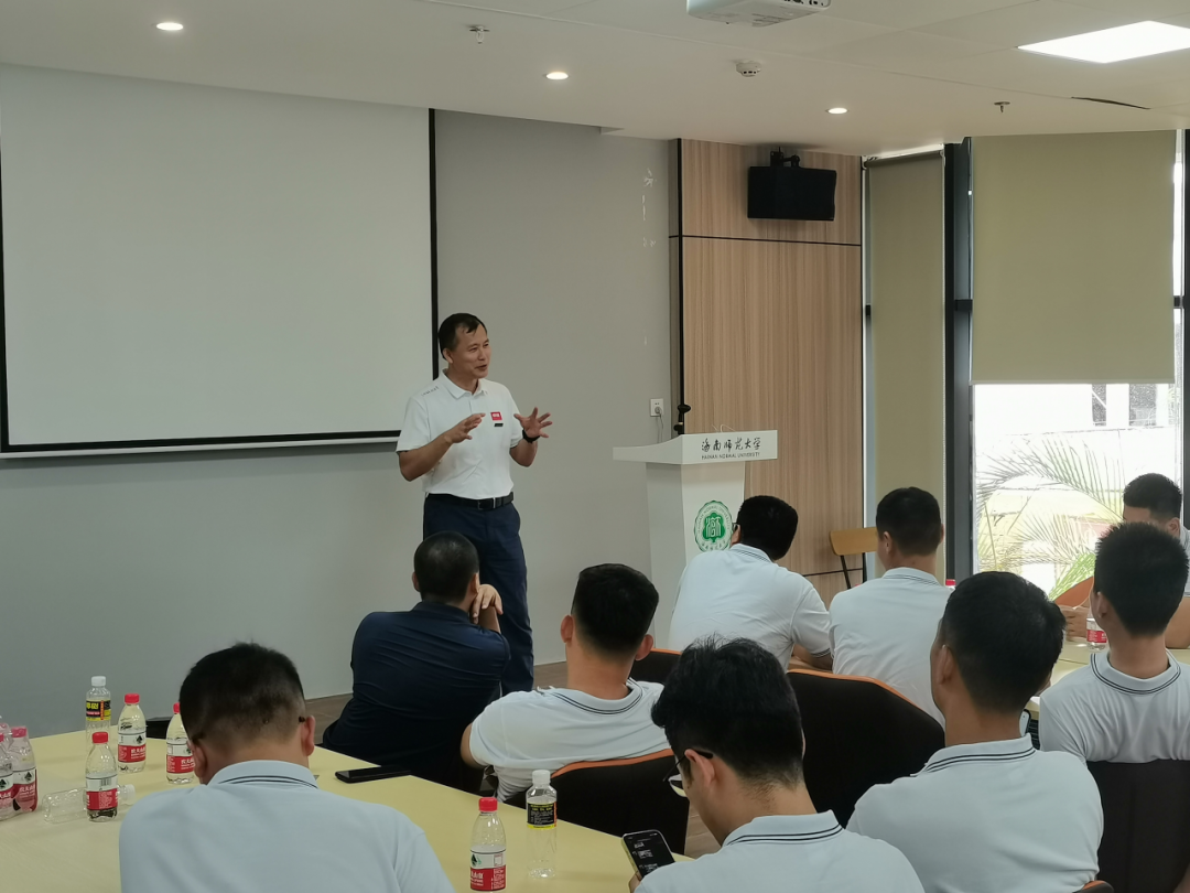 体育学院2013届体育教育2班校友回母校参观交流