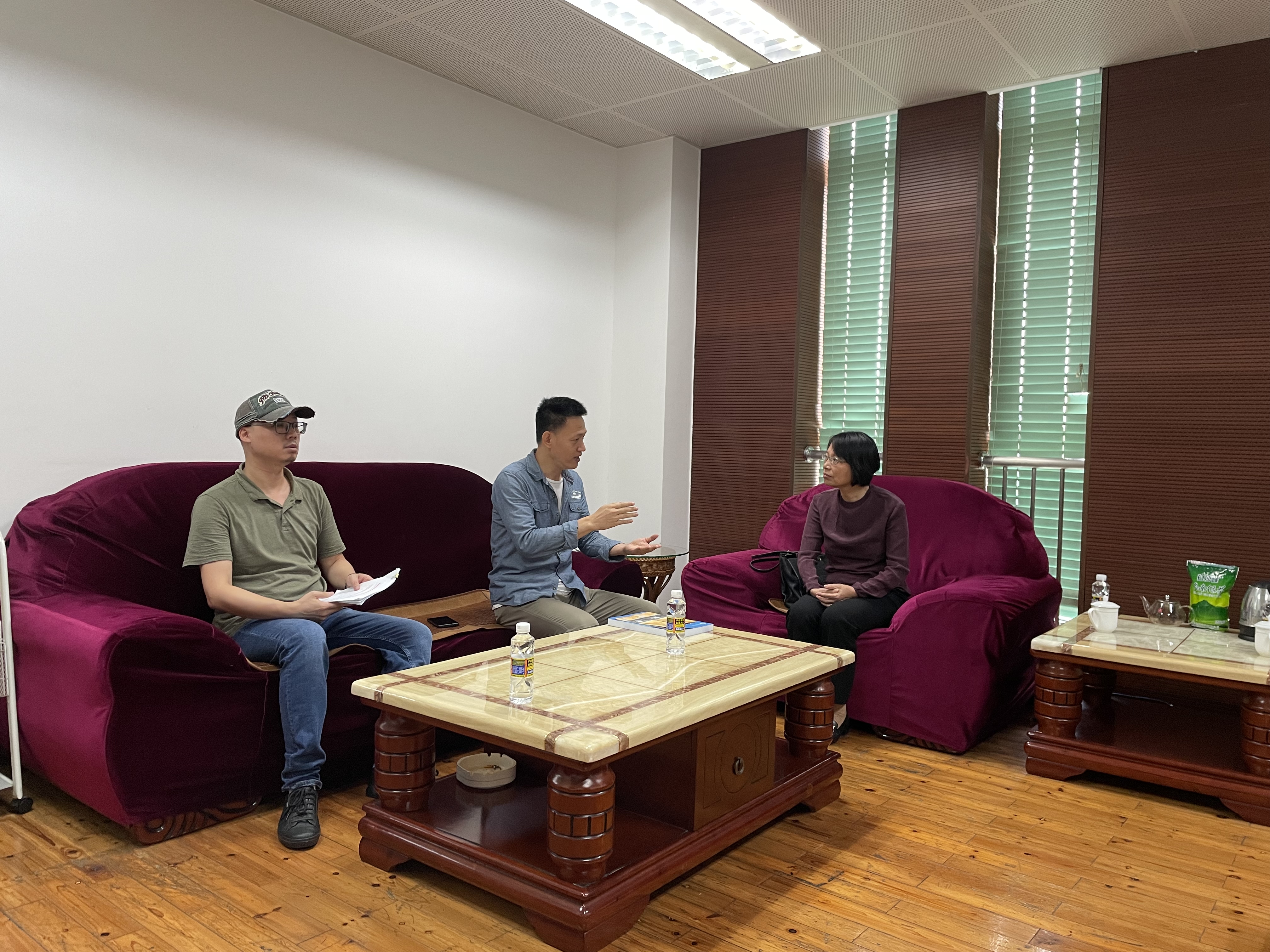 校党委副书记刁晓平一行到海南海南省歌舞剧院开展访企拓岗促就业专项行动