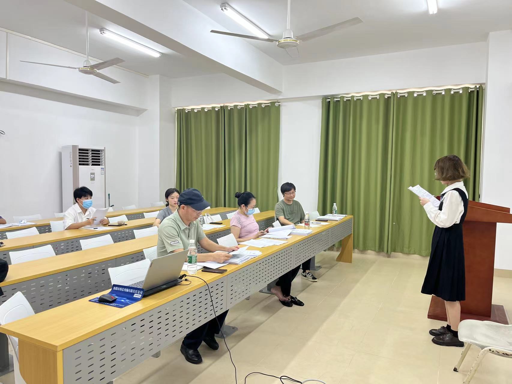 学院开展2022届本科生毕业论文（设计）答辩工作