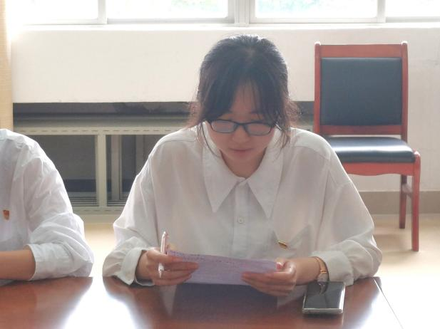 史苑党萃丨历史文化学院本科生党支部召开组织生活会