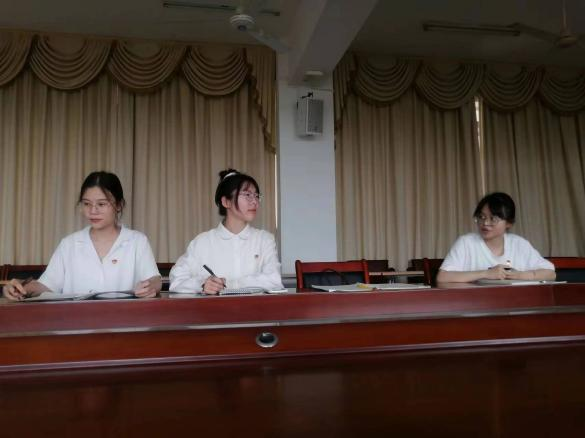 史苑党萃丨历史文化学院本科生党支部召开组织生活会