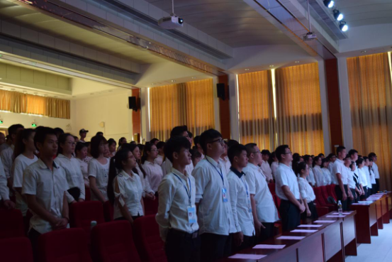 化学与化工学院召开第一届学生代表大会暨团委学生会换届大会