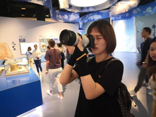 挥洒汗水,书写青春---新传院中俄联合编导专业创新创业实践周见习采风记