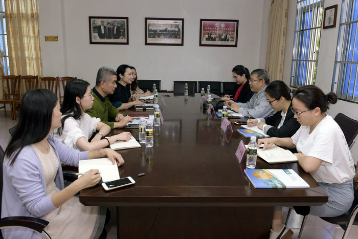 三亚中瑞酒店管理职业学院国际交流中心与我院召开座谈会.jpg