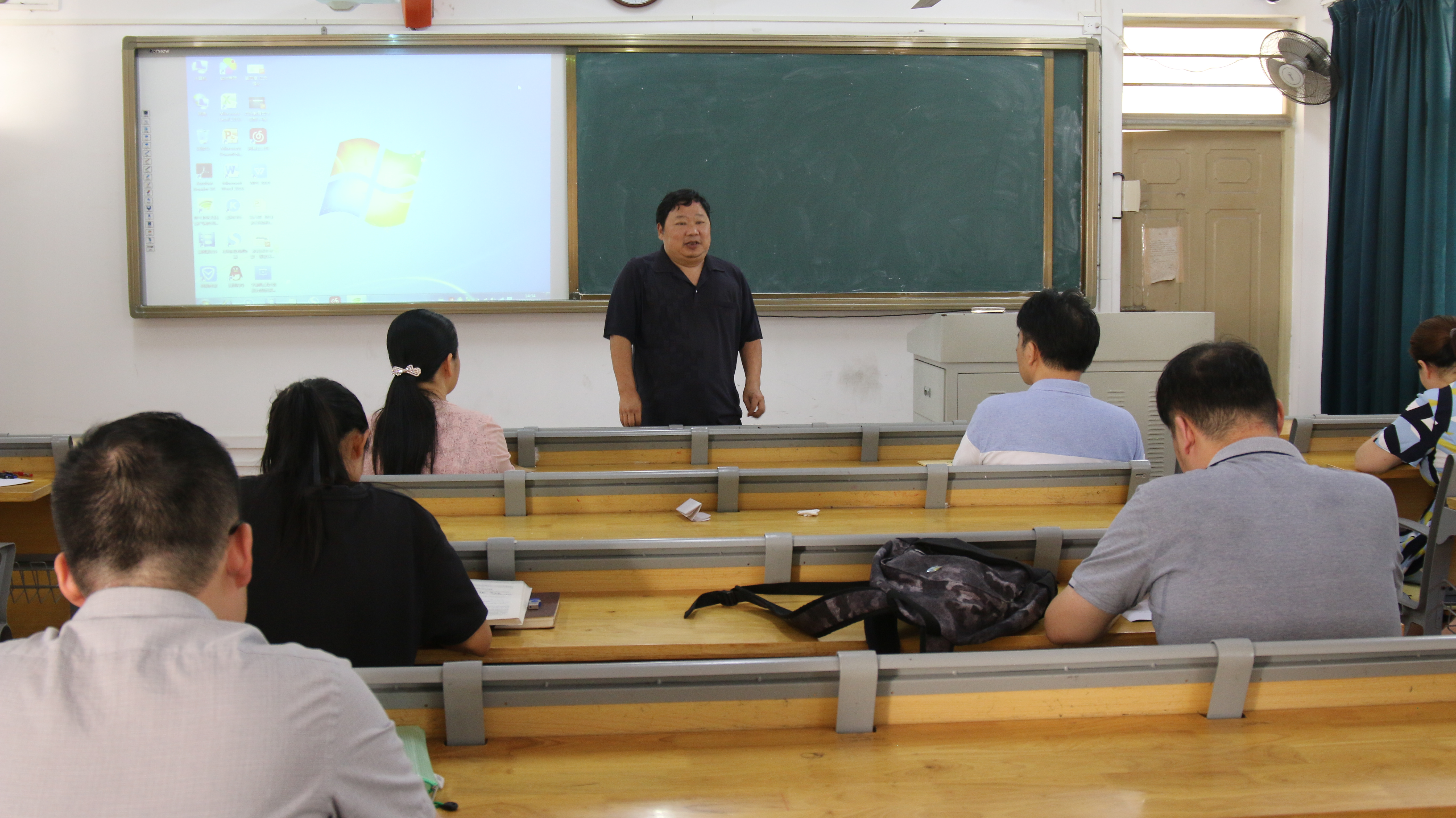 教育学院第一届青年教师教学技能比赛顺利举行