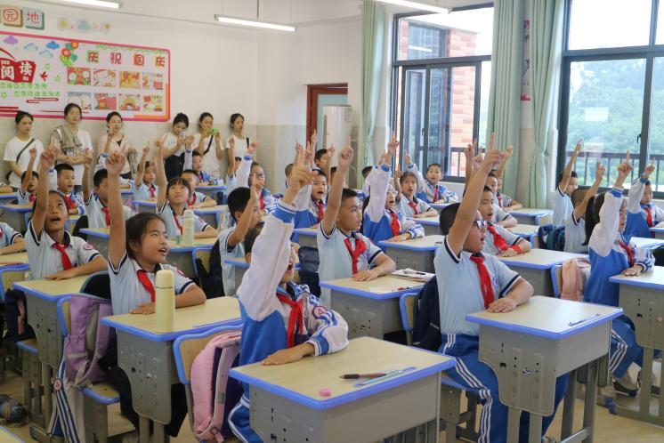 10.17昌江课桌舞调研推文