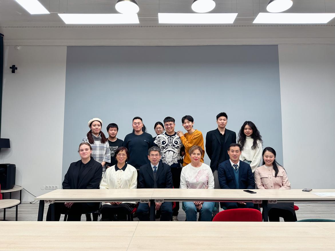 我校中俄合作办学代表团访问俄罗斯