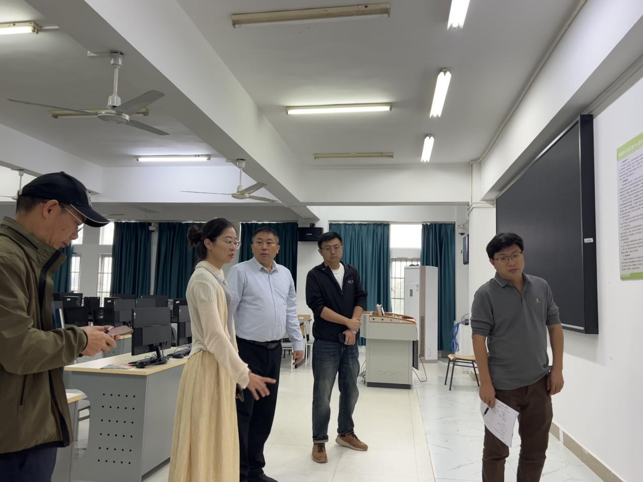 学院开展实验室安全检查工作