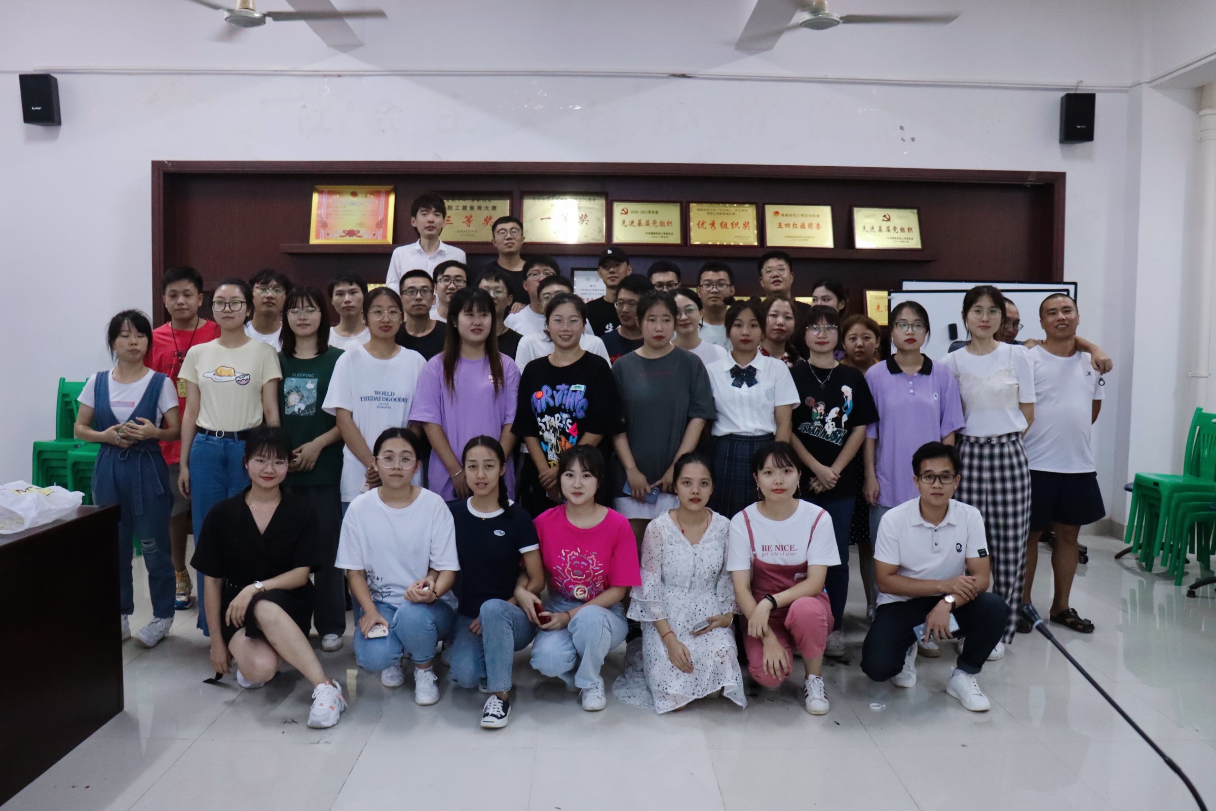 我院研究生会成功举办2021级研究生新老生见面会