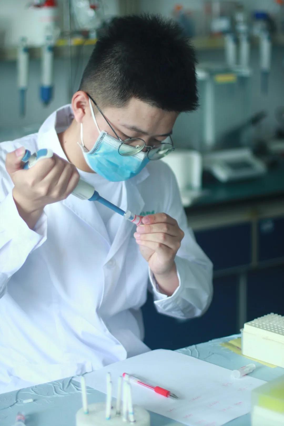 大写的服，考研单科竟然满分