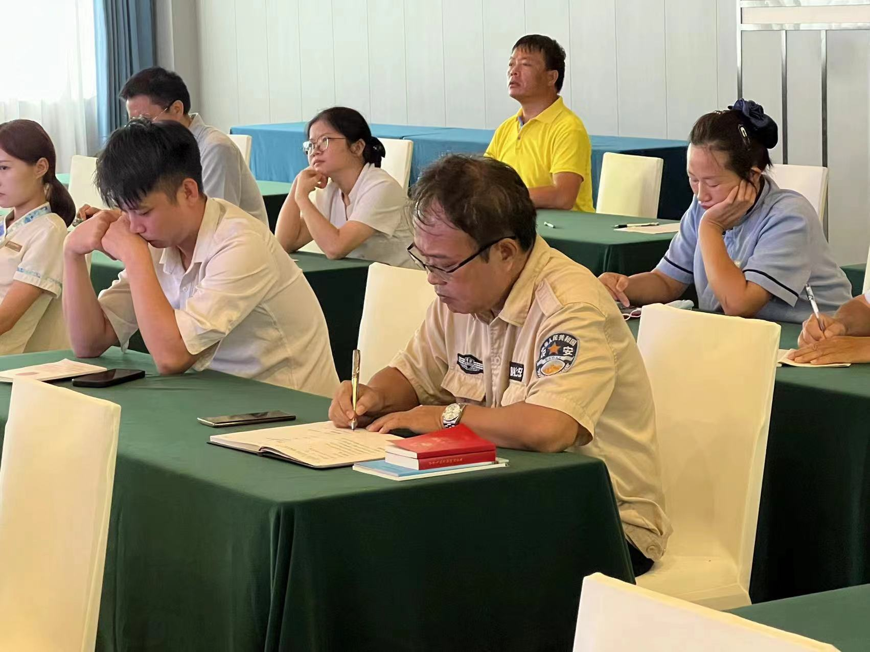 我院公益法律服务宣讲团走进三亚清能丽景海湾酒店开展网信普法服务