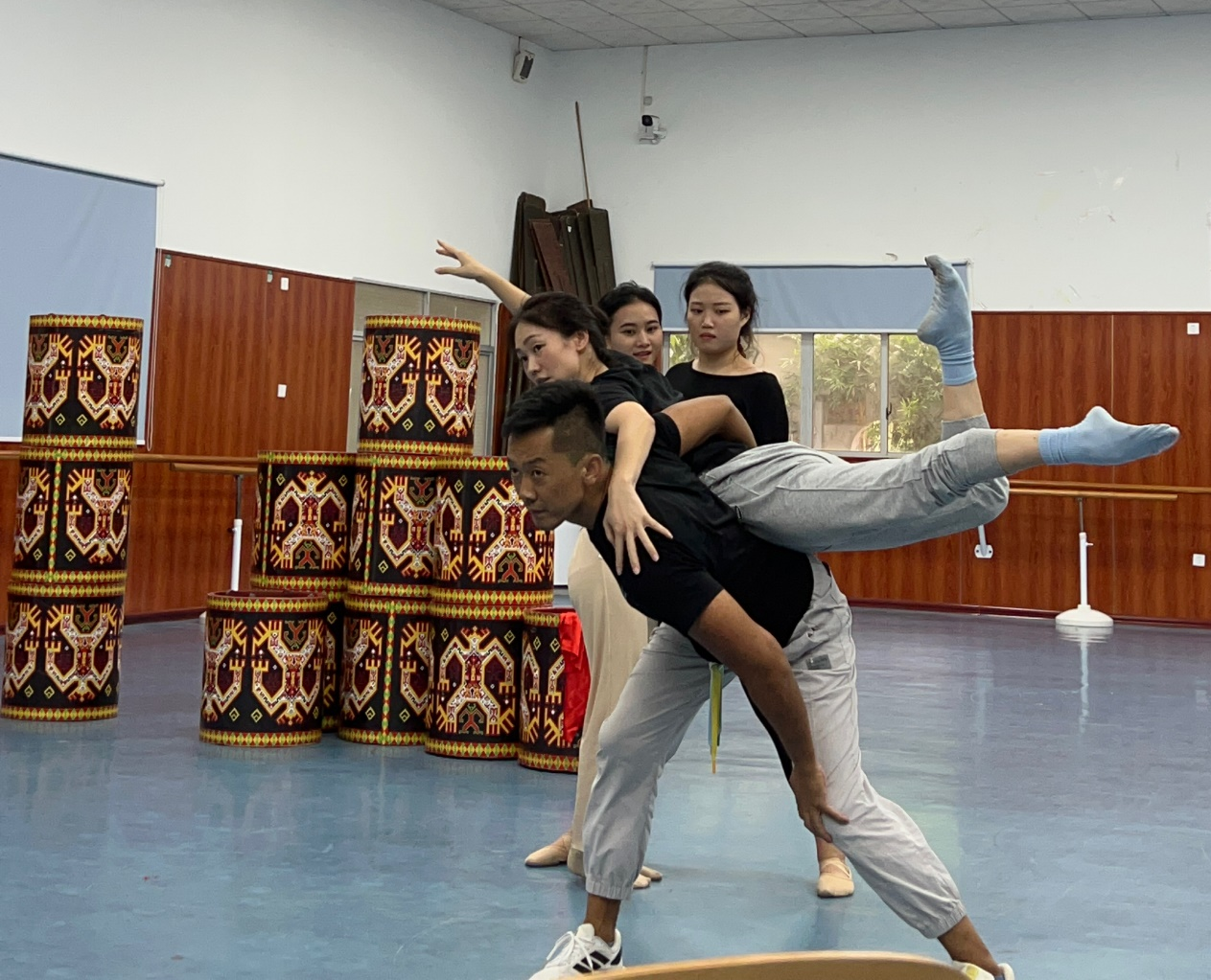 王海洋、姚丹作品入选2022全国民族民间舞创作作品汇演（中南片区）名单