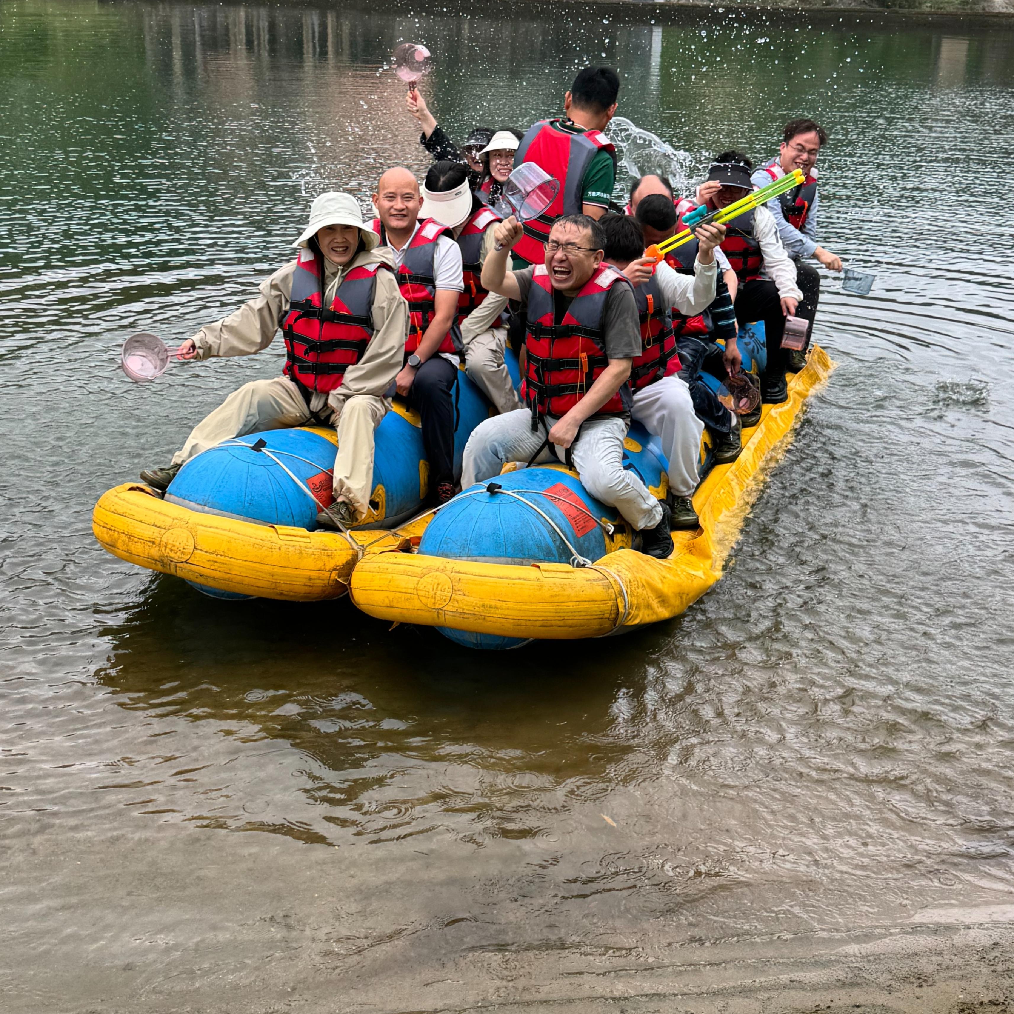 万泉河峡谷漂流探险