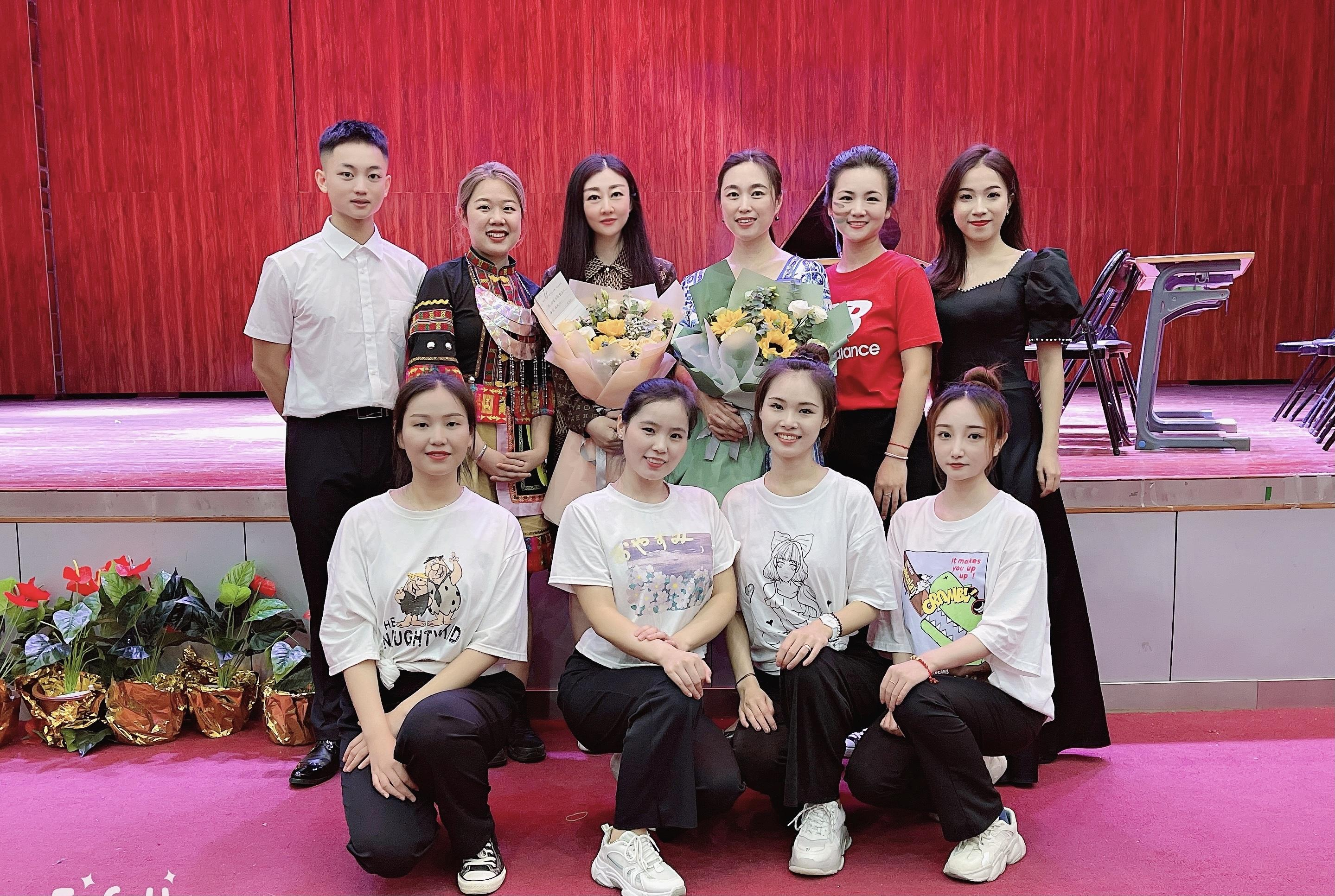 张睿教授举办《音乐微格教学技能训练》教学汇报展示