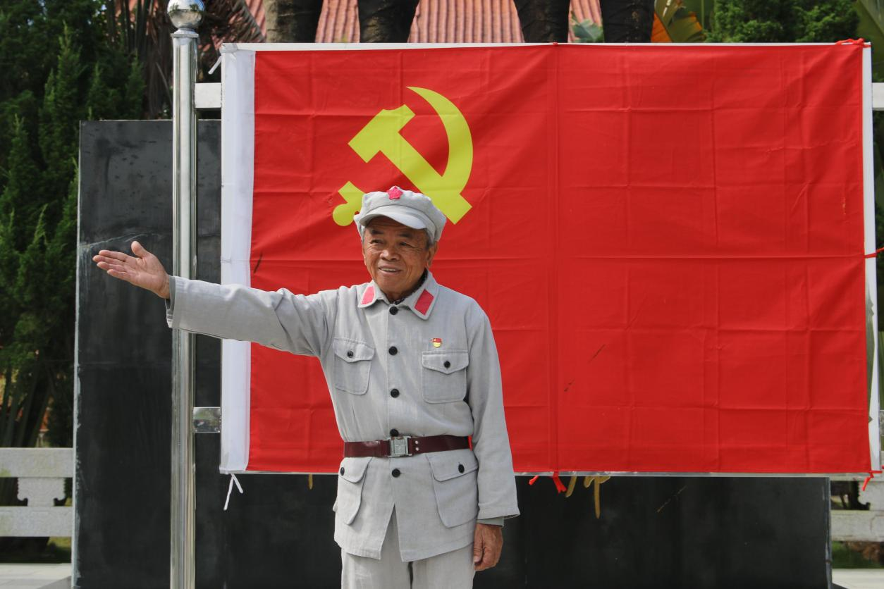 重温母瑞山革命根据地奋斗精神