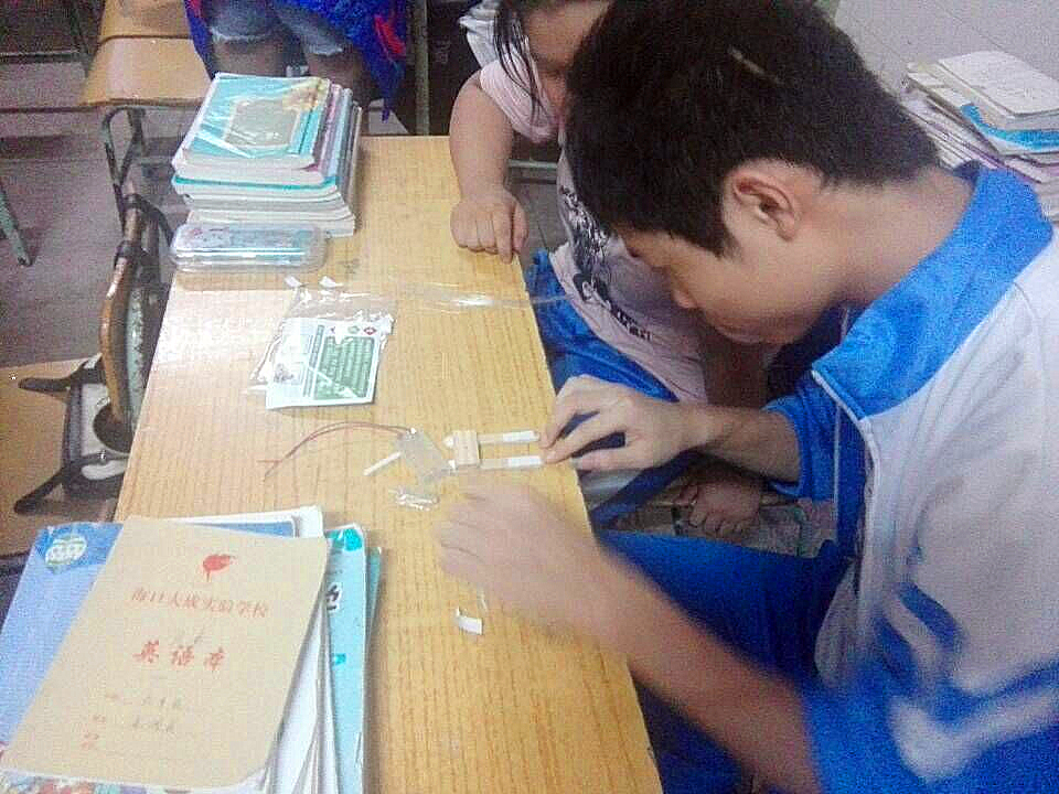 电闪梦想,扬帆起航——记物电学院“我是专V”之“小小发明家”活动