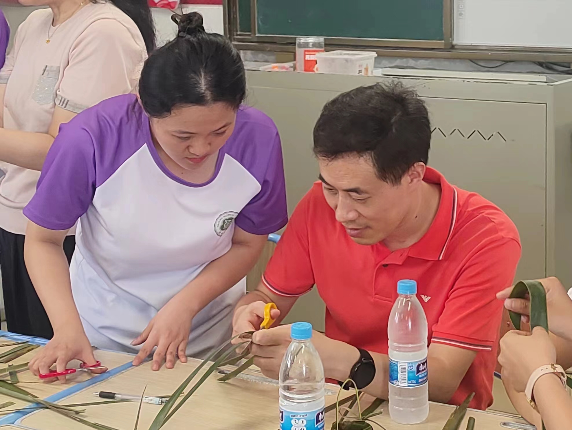 校领导看望慰问暑期“三下乡”社会实践团队