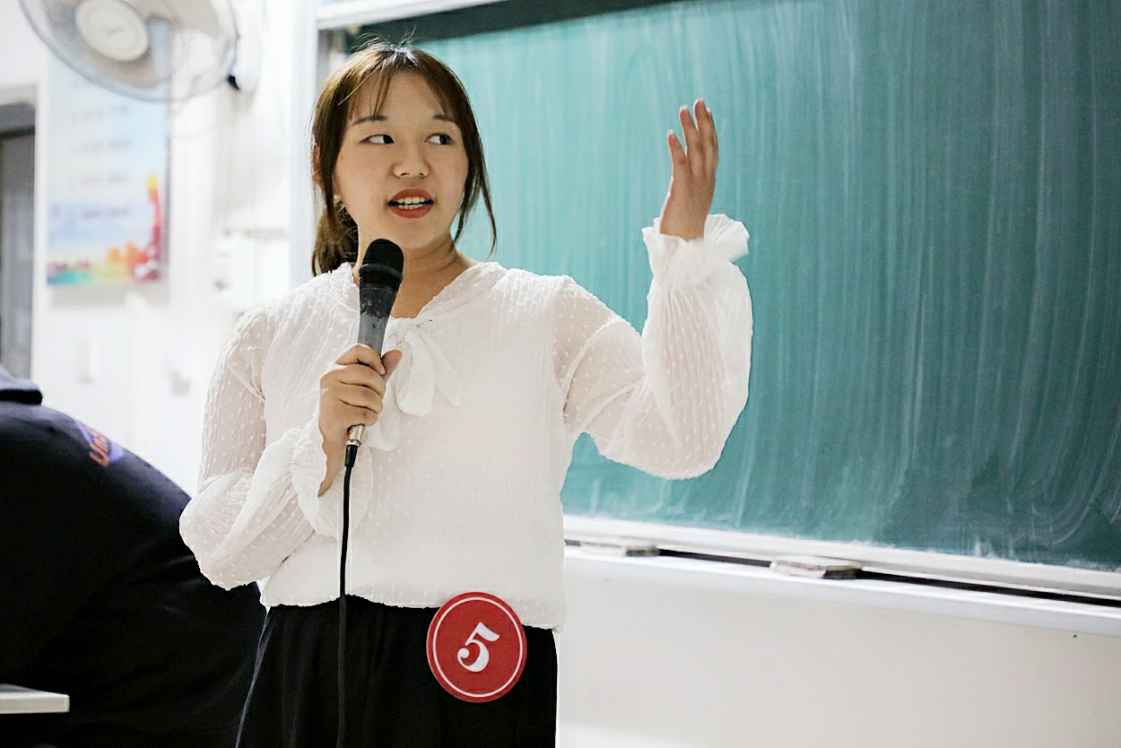 学院新闻・记海南师范大学第十届教师技能大赛历史文化学院选手风采