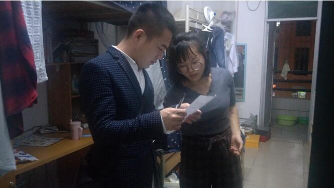 声声问候在耳边,阵阵温暖入心间——记青年之声·文学院开学走寝