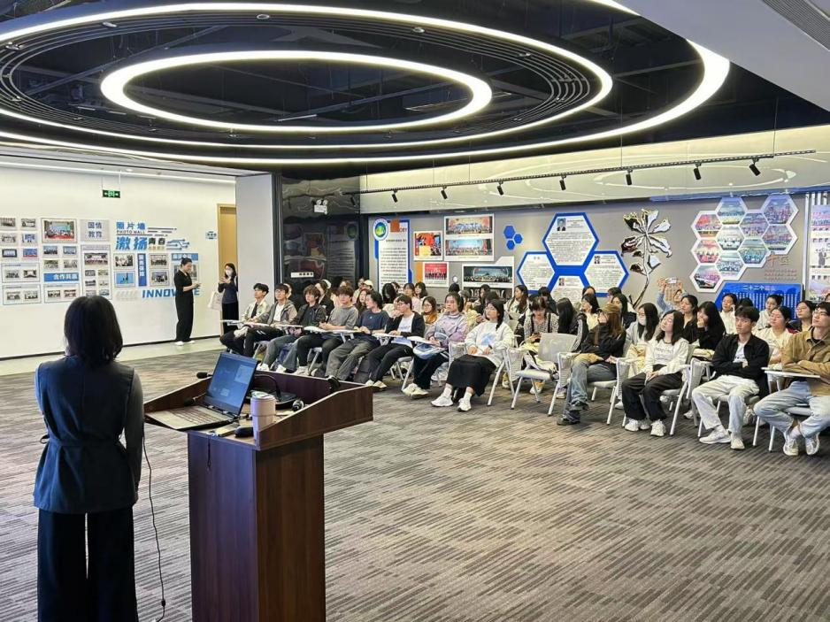 校企携手育英才,教育创新启新程 ――海南师范大学教育学院访企拓岗促就业专项活动