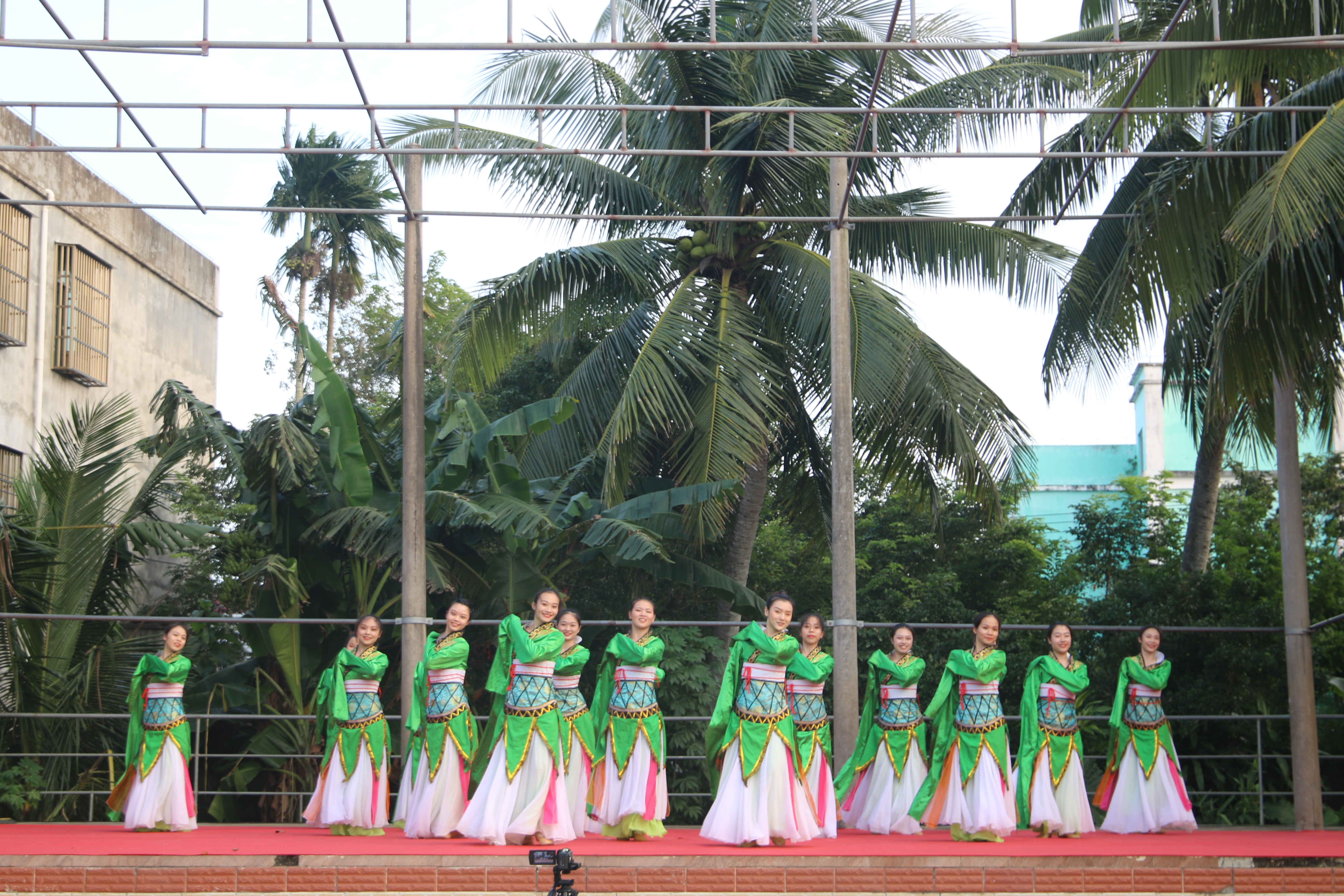 海师音乐学院:把党的惠民政策送到基层百姓心坎上