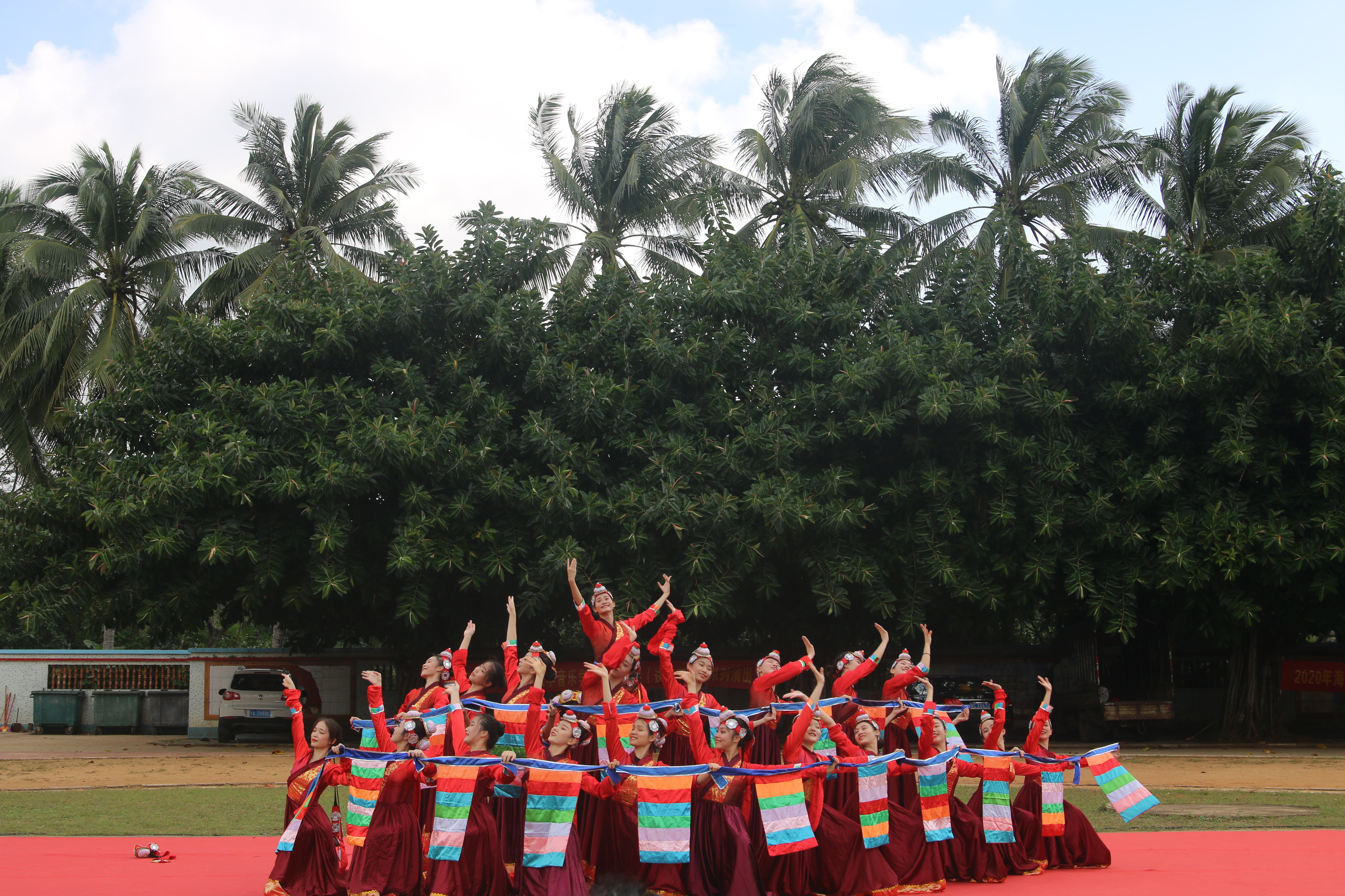 海师音乐学院:把党的惠民政策送到基层百姓心坎上