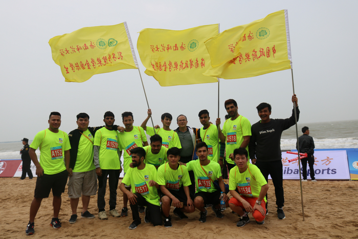 1510883979204659.png 全体人员合影.png