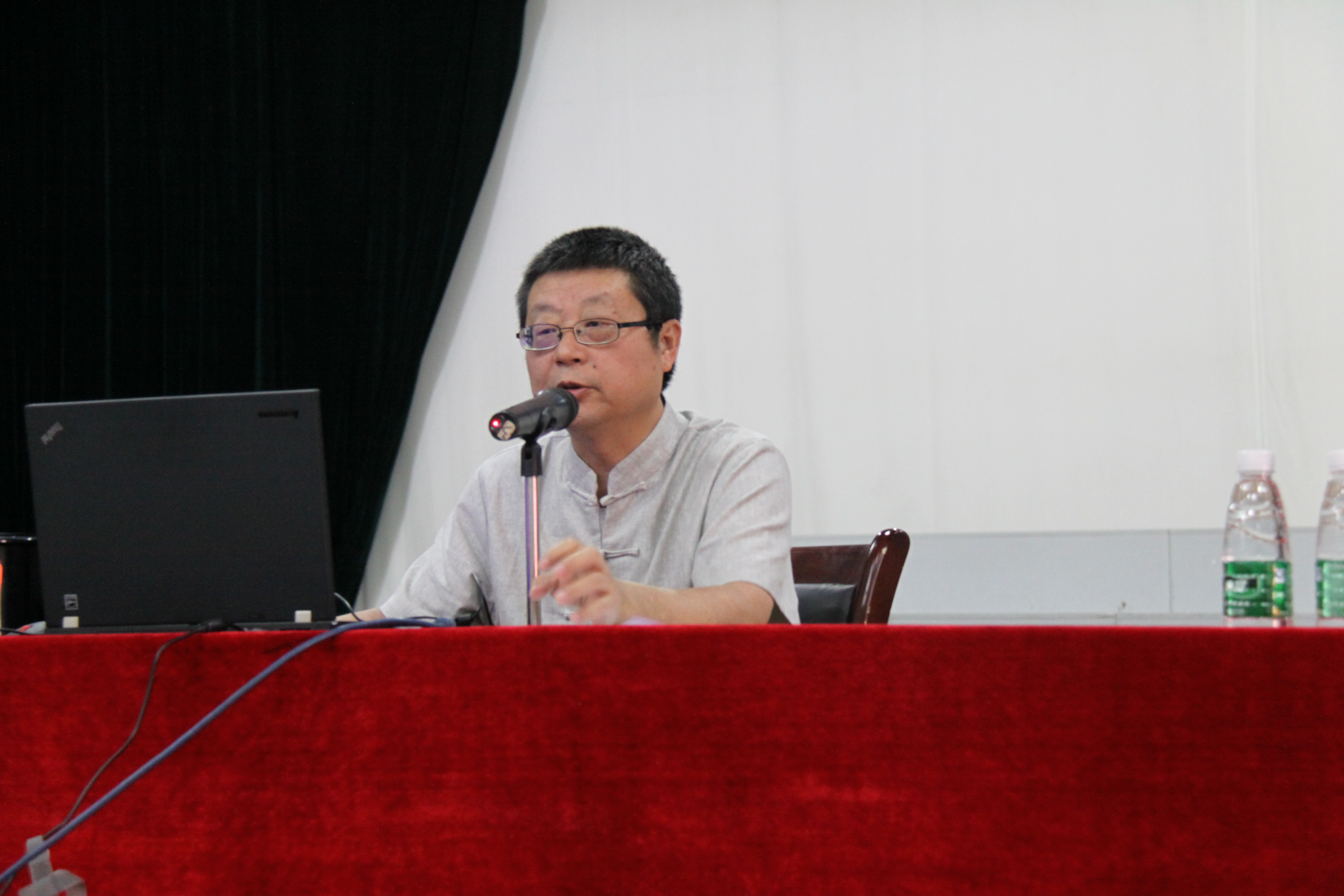 著名作曲家刘晓耕教授来我校讲学