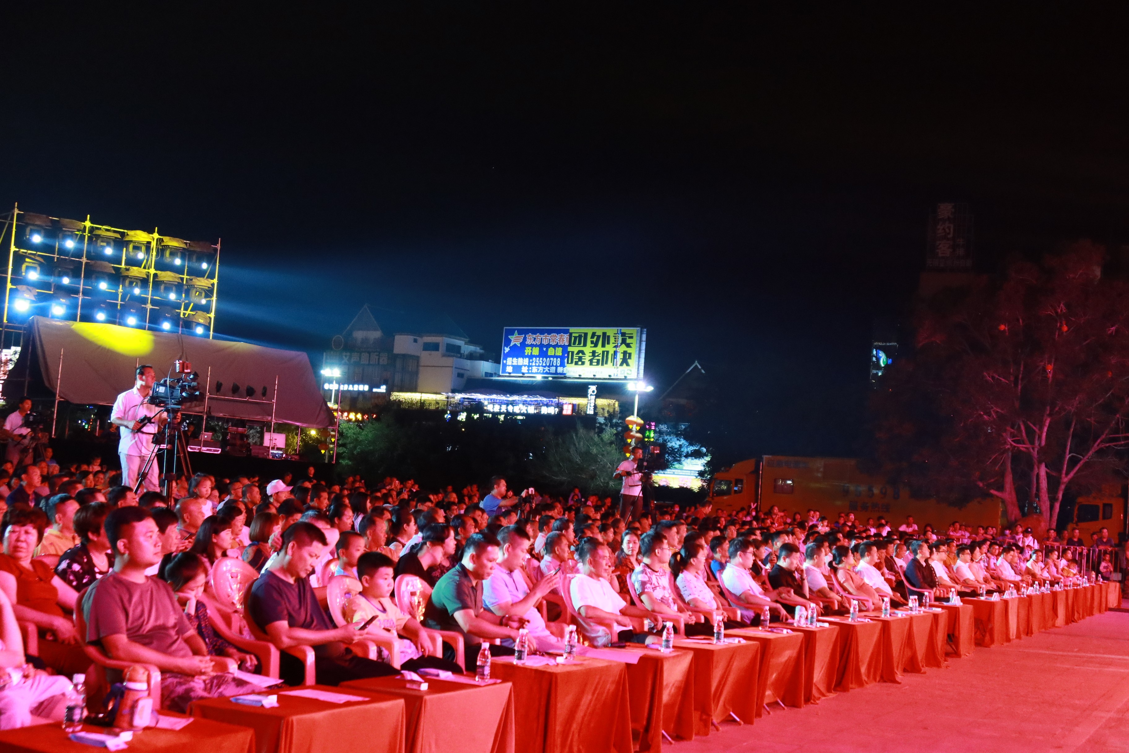 海师音乐学院送戏下乡进东方 助力基层脱贫攻坚收官战