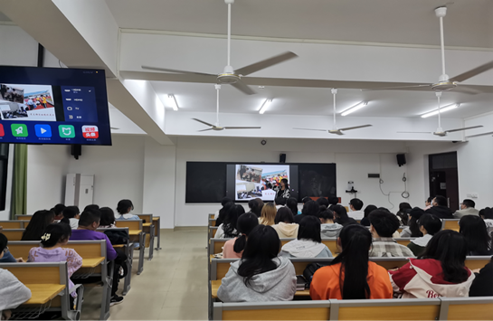 “迸发青春活力,弘扬党员精神”——党员班助引领2021级新生思想教育