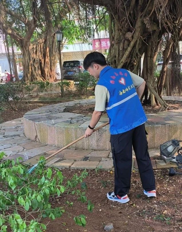 趁青春,进社区