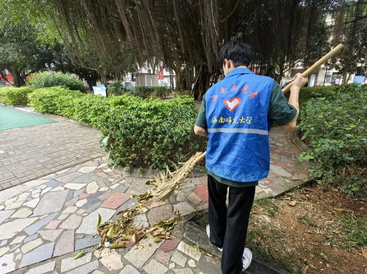 趁青春,进社区