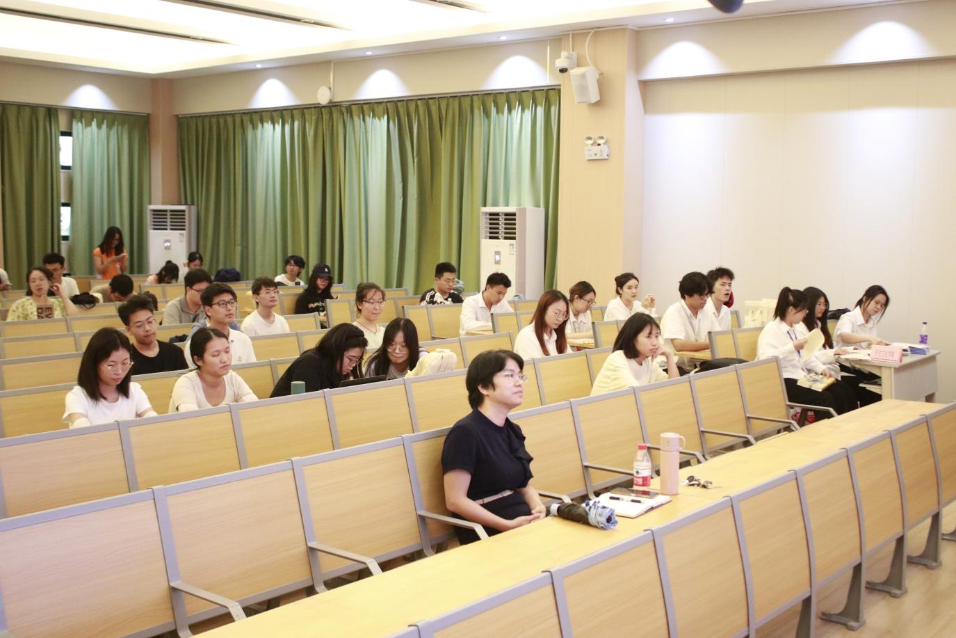 学院新闻