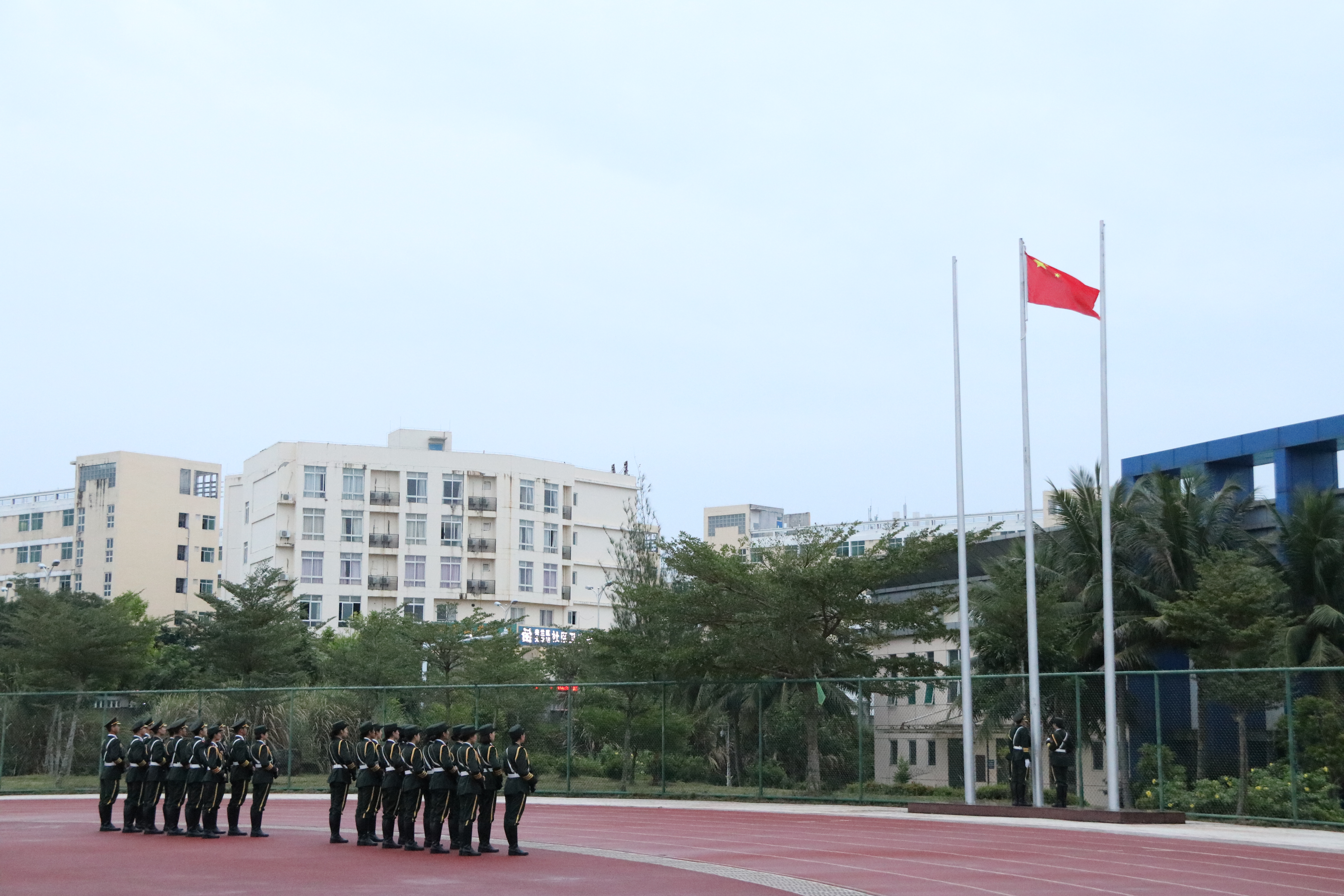 法学院开展“国旗下的讲话”活动