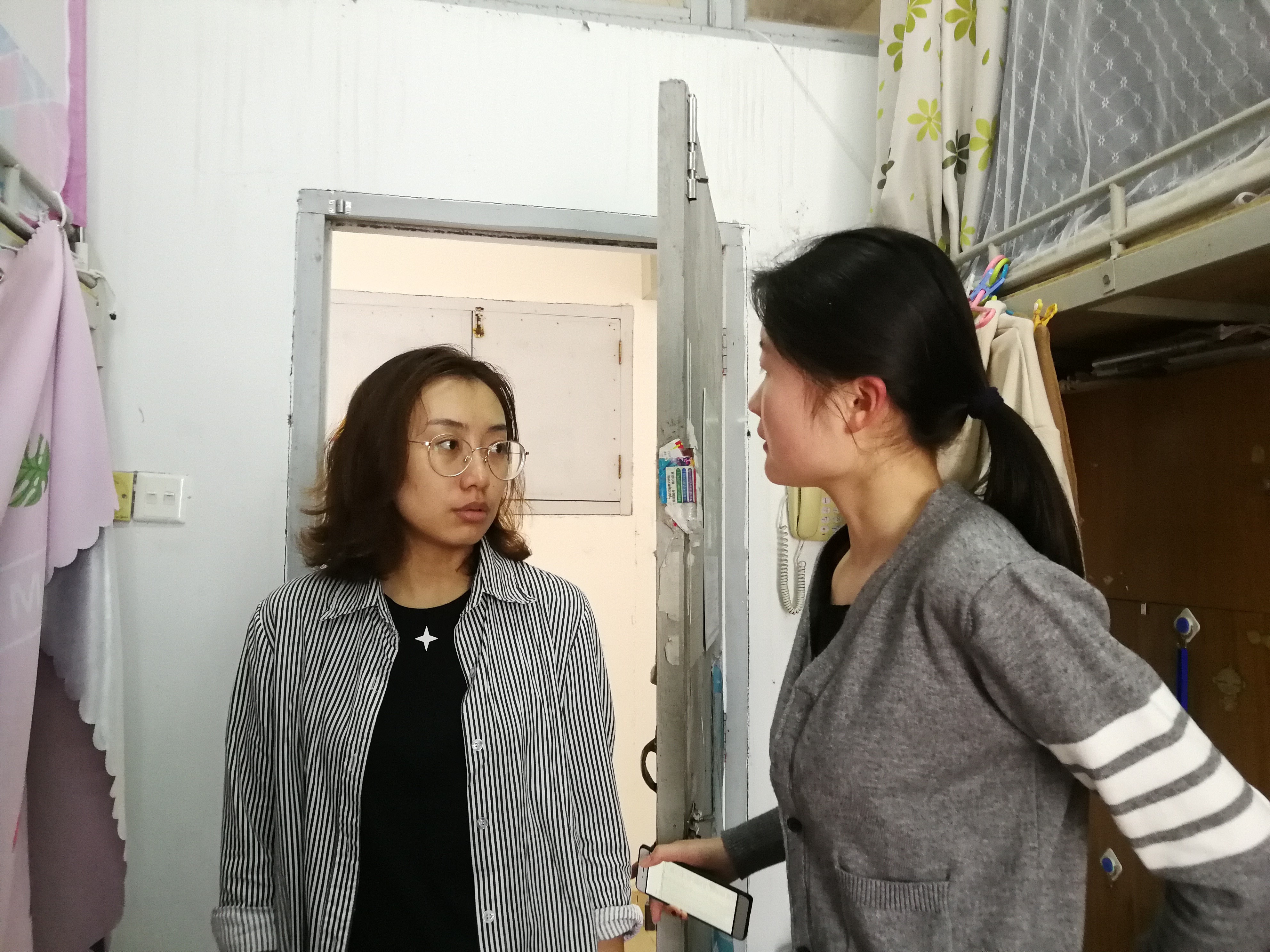 青年之声·记文学院开学走寝