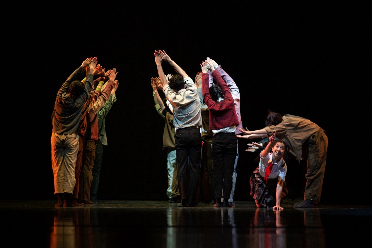 我院舞蹈作品《带你回家》在第八届大学生艺术展演中夺取冠军