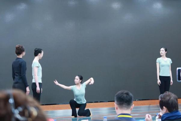 我院研究生闫小玮在第一届中国研究生“文化中国”两创大赛舞蹈赛道全国总决赛荣获佳绩