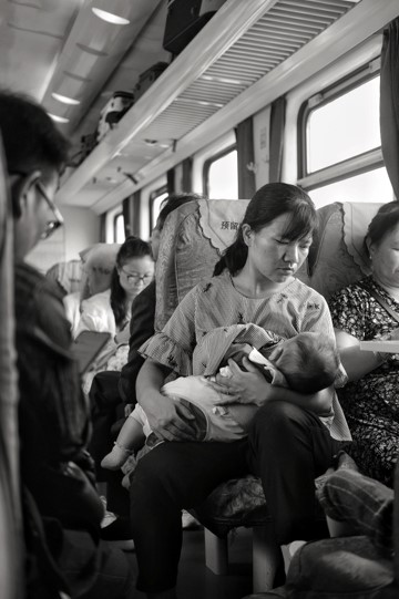 新闻传播与影视学院举行“光影年华,献礼海师”摄影大赛颁奖仪式