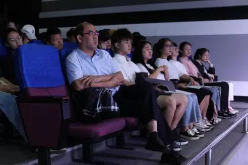 国家一级导演张忠来我院讲学