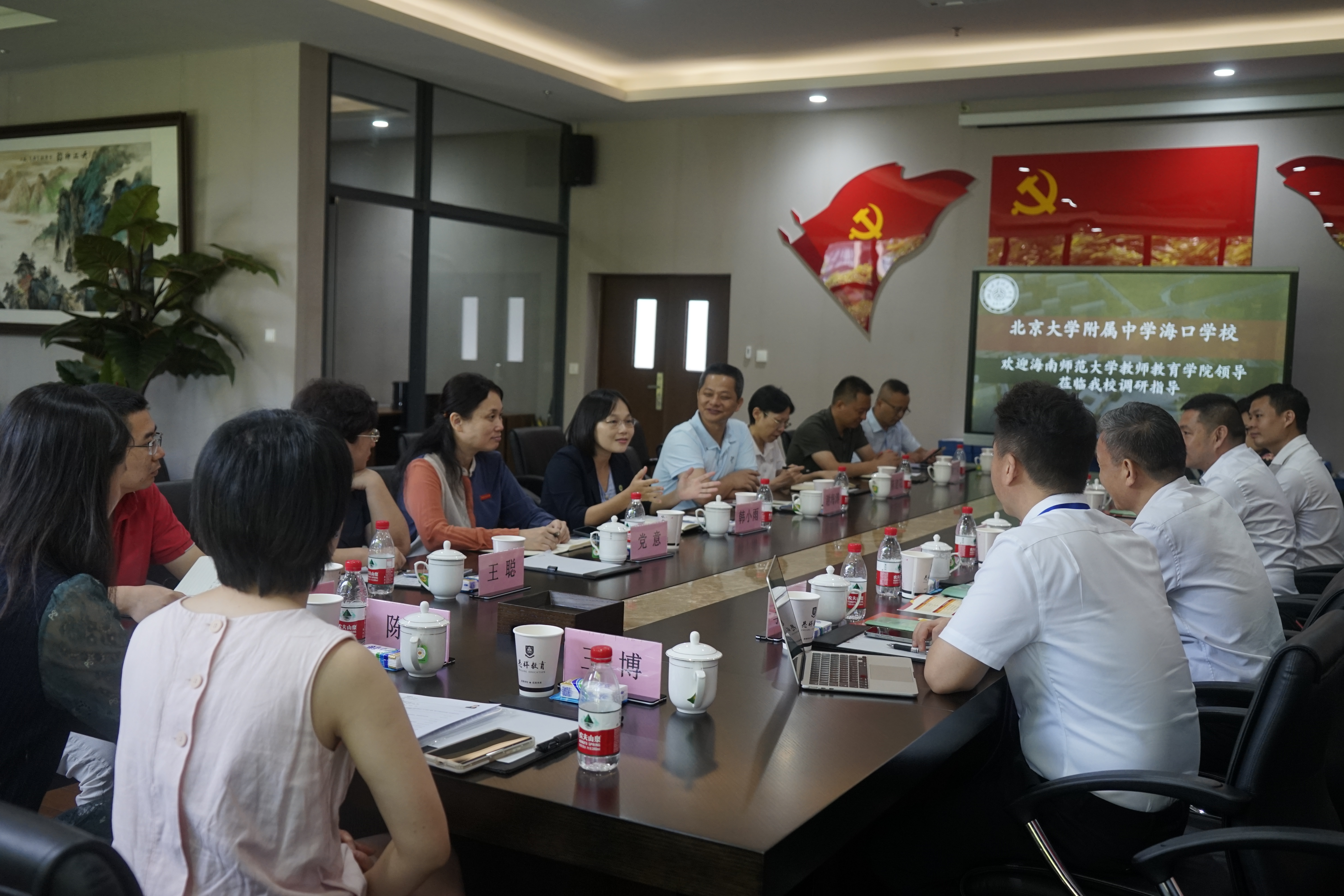 为学生高质量就业按下“加速键”――校领导带队 深入开展“访企拓岗促就业”行动