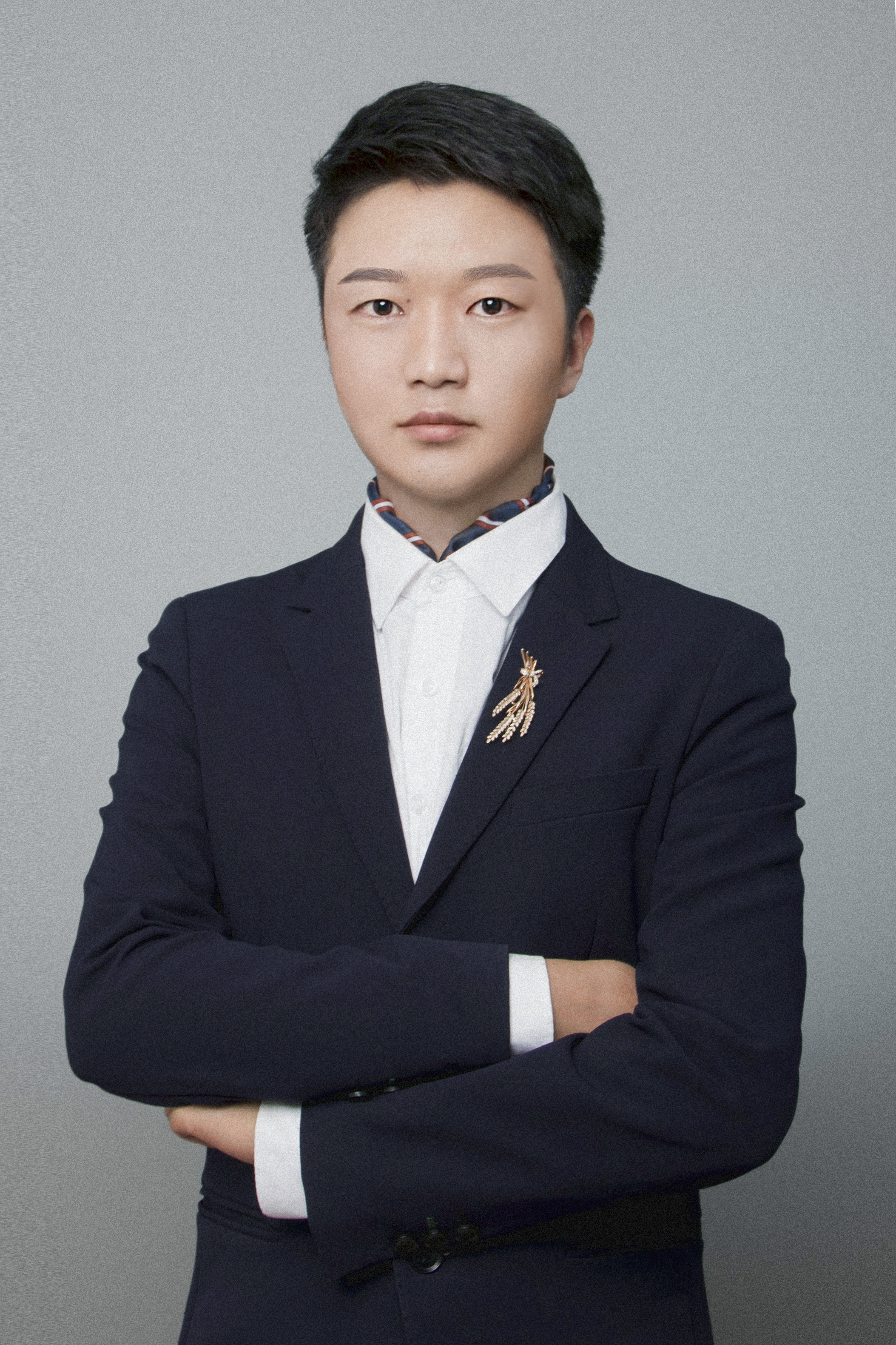 我院研究生耿伟在第十届“神州唱响”全国高校音乐展演中获金奖