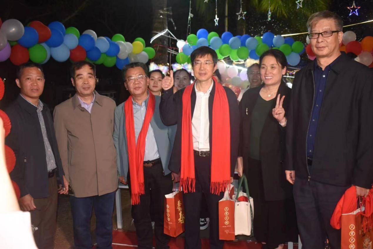 教育学院团委学生会举办庆新年游园活动