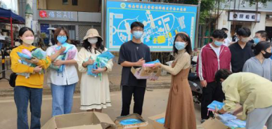 爱心防疫包，传递关怀情