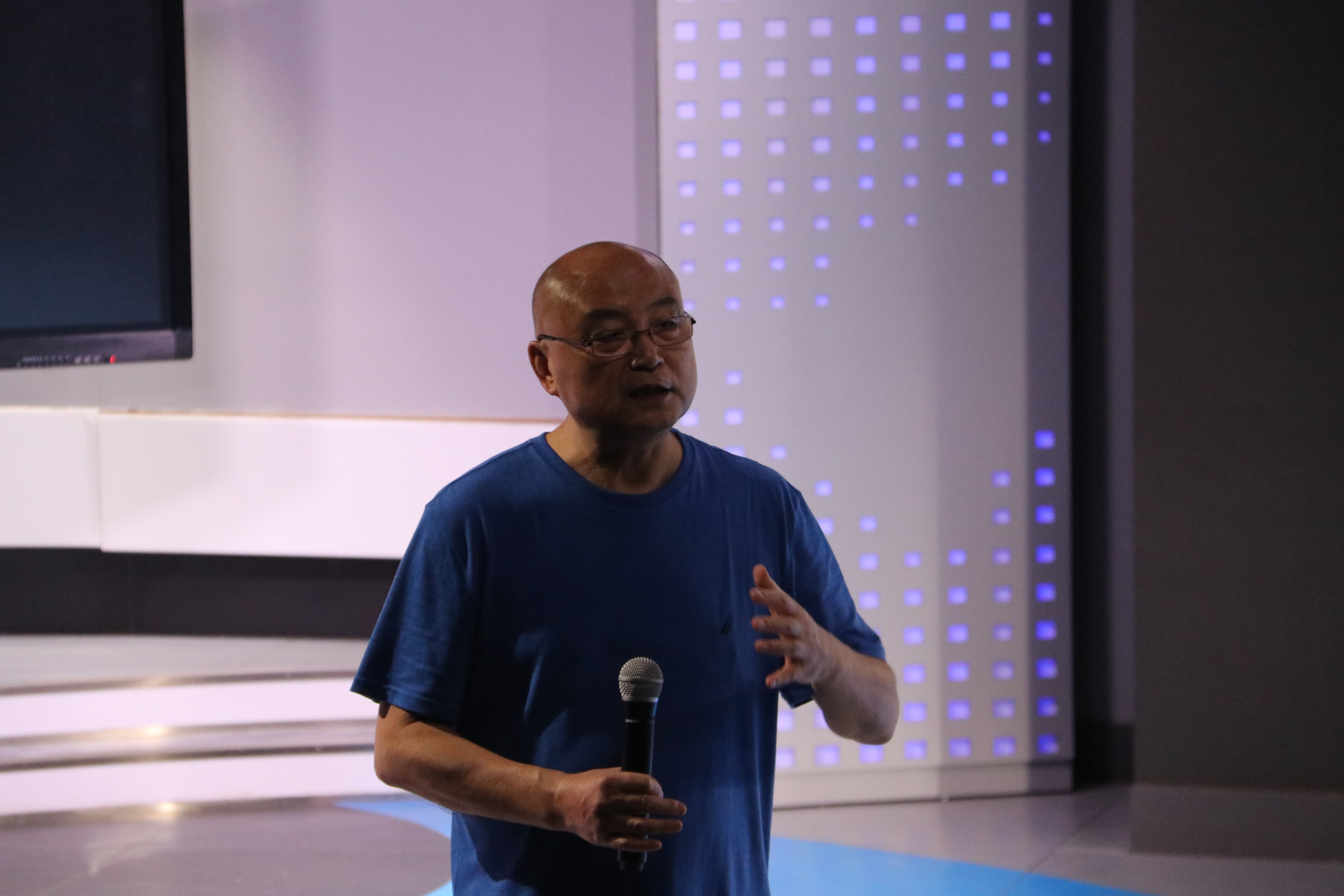 中西荟萃  声影合一