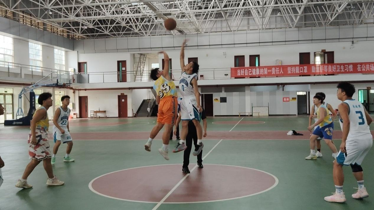 “学习二十大,建功自贸港” 海南师范大学信息科学技术学院“欢送杯”篮球赛决赛