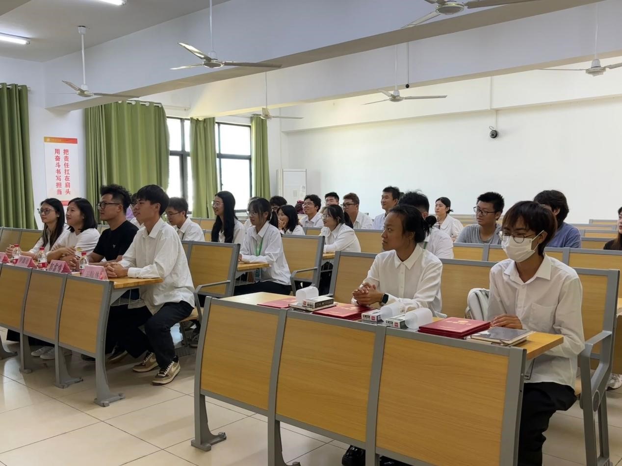 【七十五周年校庆系列活动】“母校我想对你说”征文活动颁奖仪式